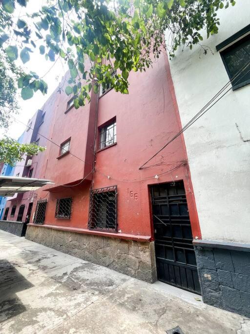 Charming 2-bedroom In La Condesa - Sleeps 4 Mexico City