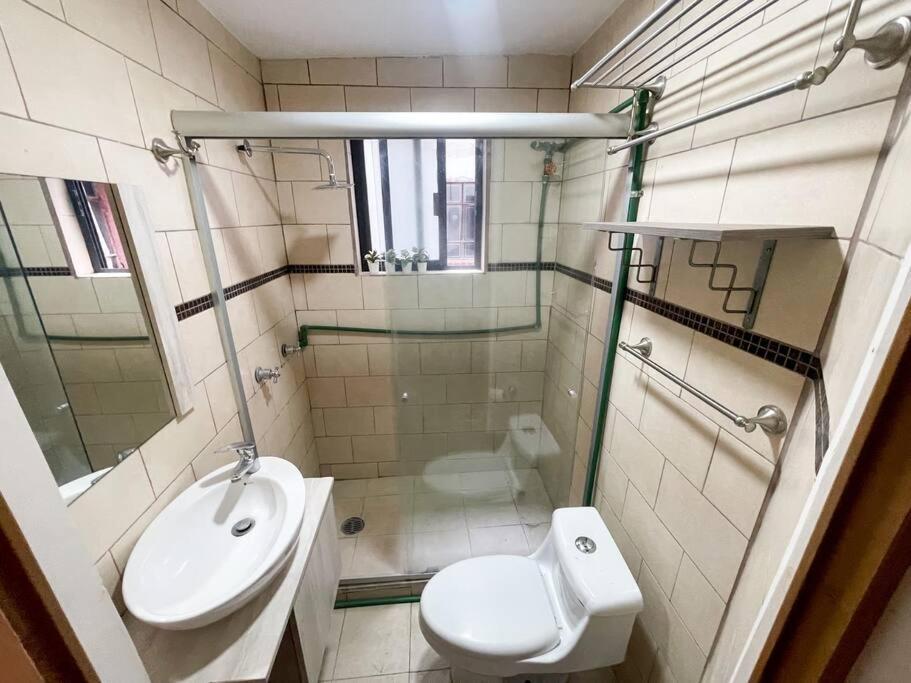 Charming 2-bedroom In La Condesa - Sleeps 4 Apartment *
