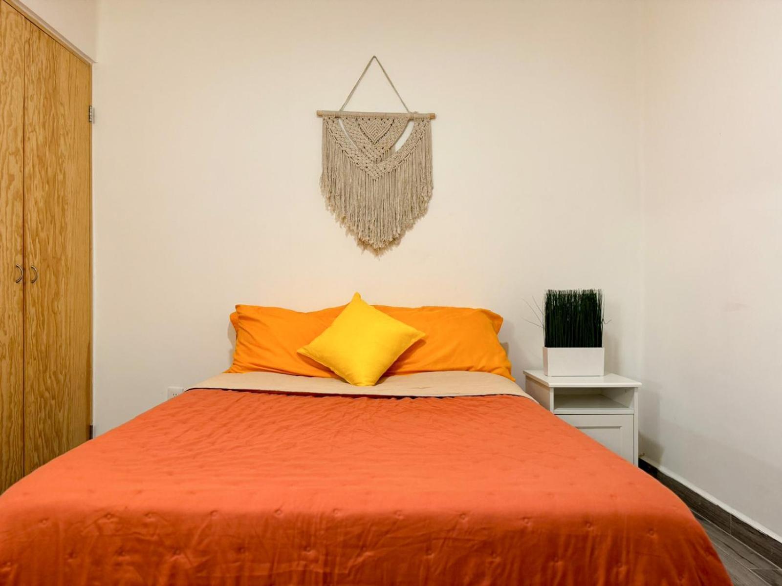 Charming 2-bedroom In La Condesa - Sleeps 4 *